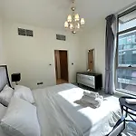 Stunning 1-Bedroom In The Polo Residence, Meydan